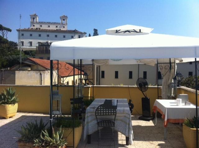 Domus Valeria Guest House โรม ภายนอก รูปภาพ